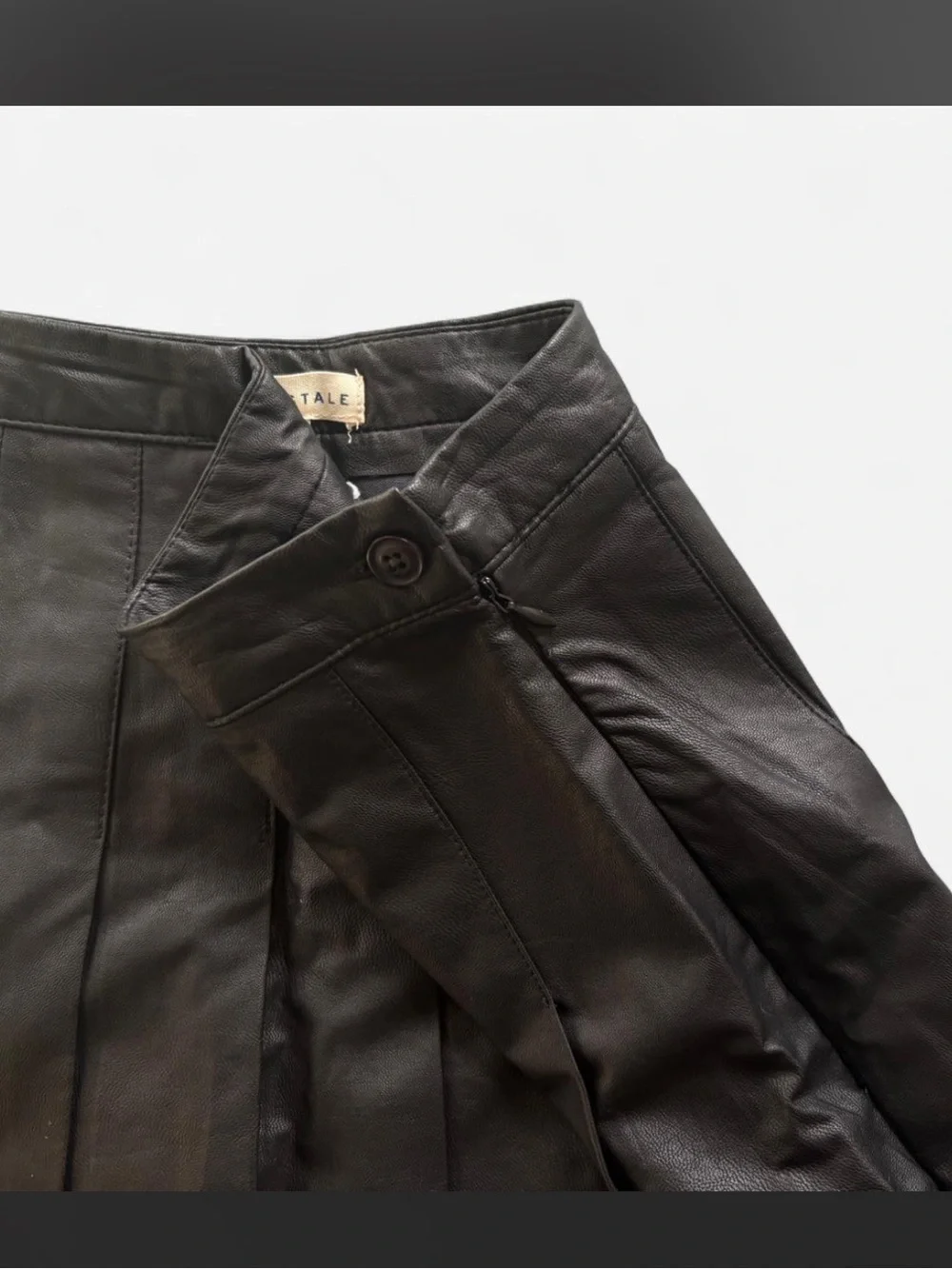 Black Pleated Mini Skirt <3